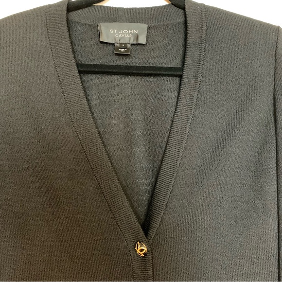 St. John Caviar Small Black Sleeve, V-Neck Cardigan, Lightweight Wool Blend. - Picture 2 of 8